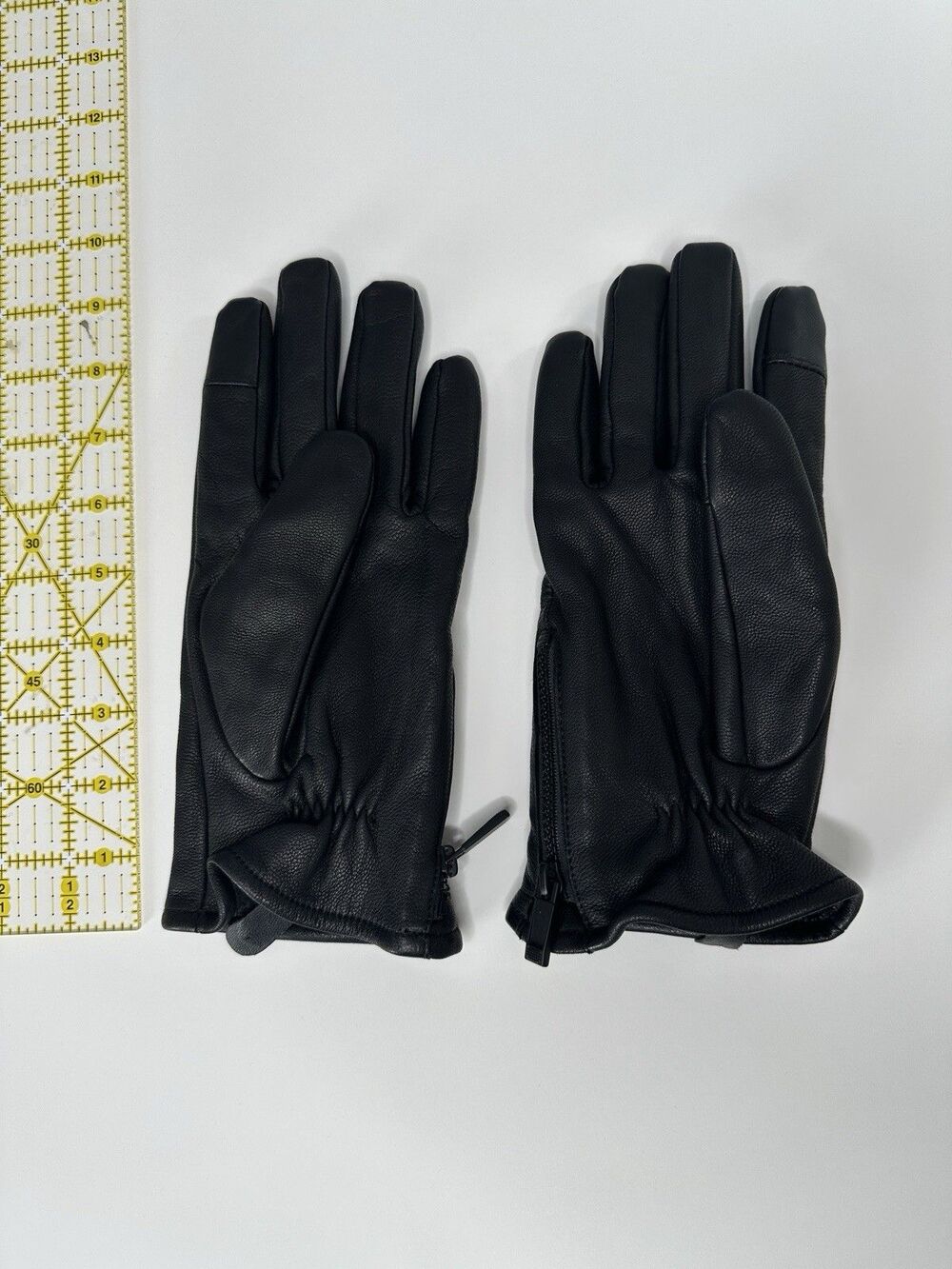 Calvin Klein Adult Full Grain Goat Leather Gloves Black Size L - Picture 2 of 5